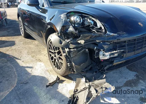 2015 Porsche Macan S z USA, uszkodzony, nr VIN WP1AB2A52FLB60021